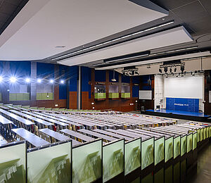 Amphithéâtre Edgar Faure (Amphi 8)