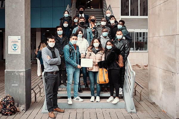 Remise de diplôme étudiants réfugiés DU Passerelle, Université Paris Dauphine - PSL